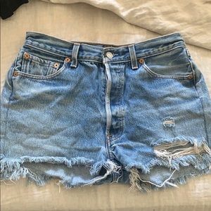 Vintage Levi’s high waist cut off shorts